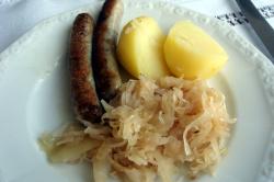 GertrudÂ´s sausage and sauerkraut