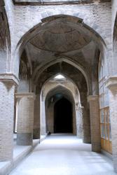 A 10th century hall in the Jameh mosque