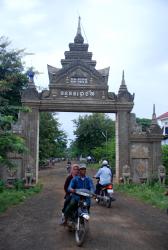 Wat Nokor entrance