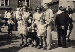 rotherfamily-1949-rommerz.jpg