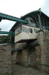 The suspension railway starts its journey downhill