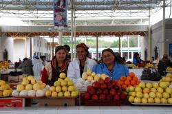129-Apple Sellers.jpg