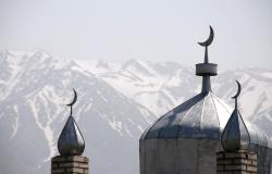 132-Mosques and mountains in Kazakhstan.jpg