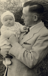 1949 - Max Rother with baby Inge Rother.jpg