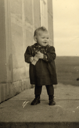 1950 - Jan 22 - Inge Rother - one year old.jpg