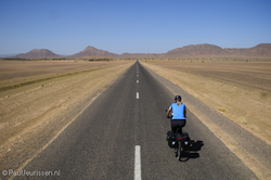 cycling_sahara.jpg
